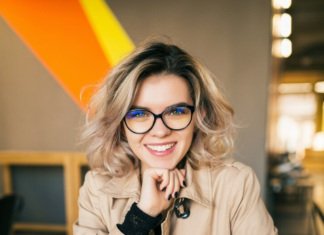 Strategies for Integrating Technology in the Classroom to Enhance Student Engagement and Learning Outcomes