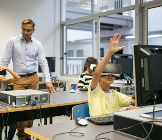 Why Microschooling Is Transforming Modern Home Education